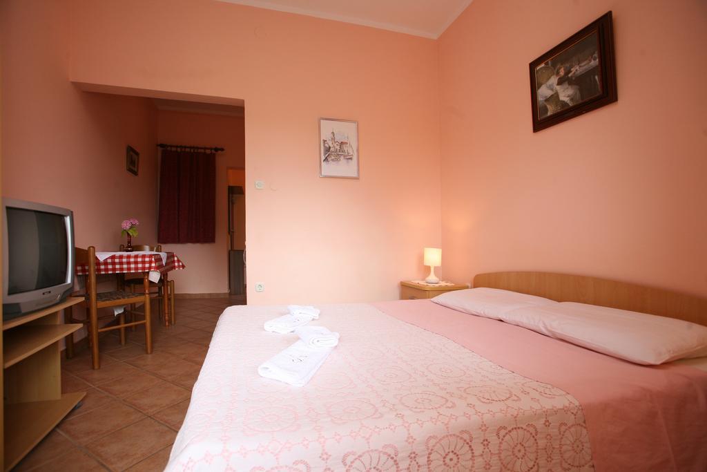 Apartments Neda - Porec South Δωμάτιο φωτογραφία